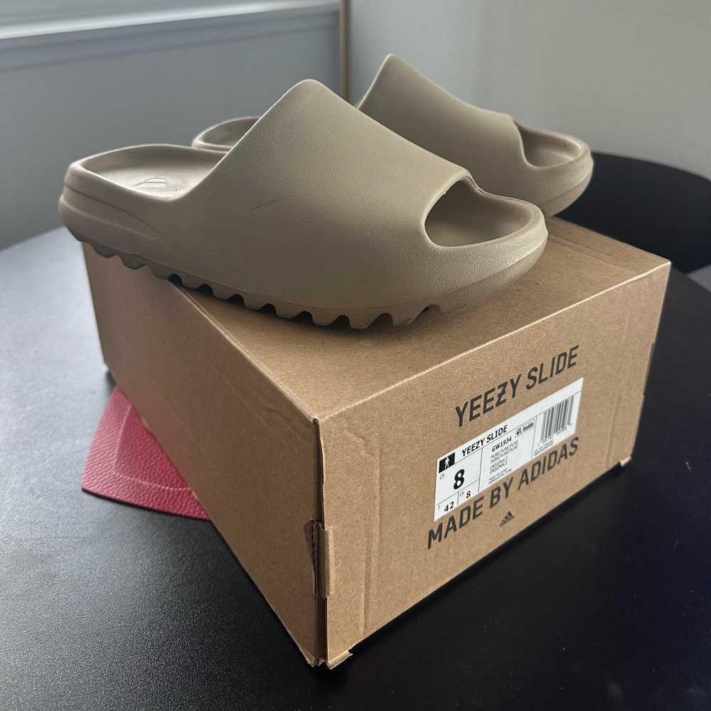Yeezy Slide Pure